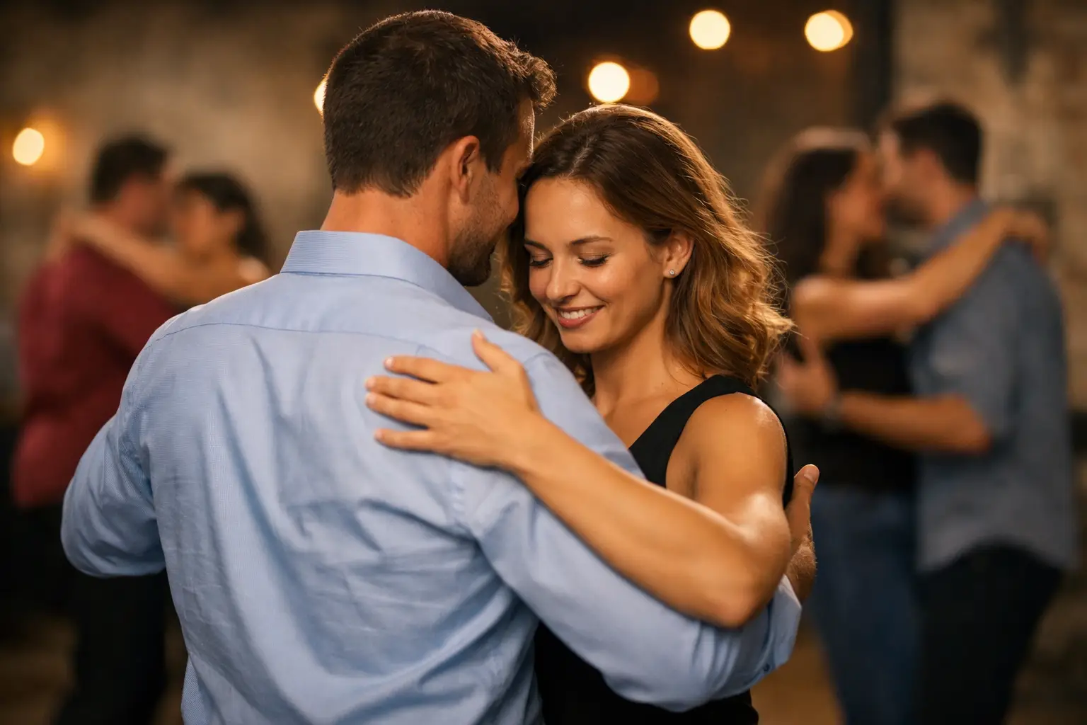 How to Lead Smoothly on the Social Dance Floor